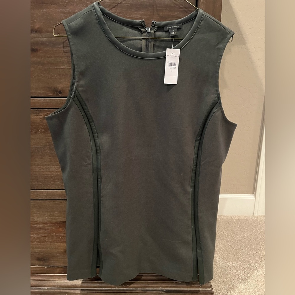 AnnTaylor Green blouse. NWT. Size 12.